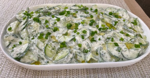 Bol Lezzetli Yoğurtlu Salatalık Salatası Tarifi	