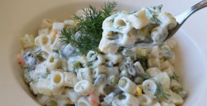 5 Dakikada Yoğurtlu Makarna Salatası Tarifi
