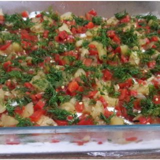 Etimekli Közlenmiş Patlıcan Salatası Tarifi - 2