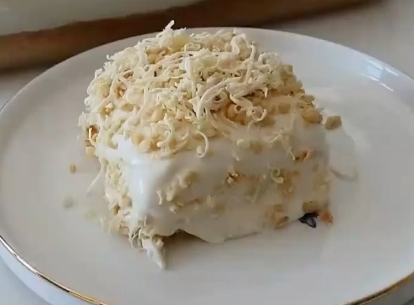 Beyaz Kremalı Yaz Pastası Tarifi - 3