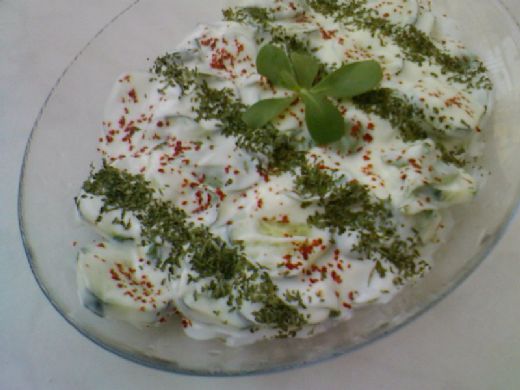 Nohutlu Yoğurtlu Semizotu Salatası Tarifi - 1