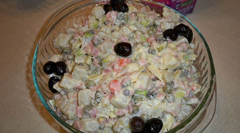 Olivye Salatası Tarifi - 1