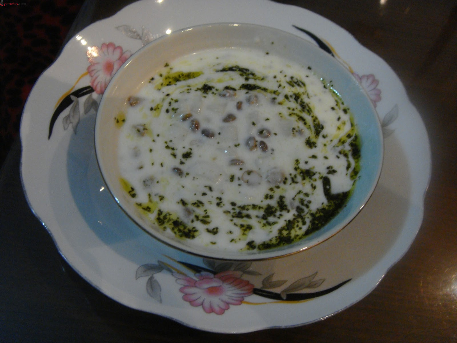 Erişteli Yoğurt Çorbası Tarifi - 3