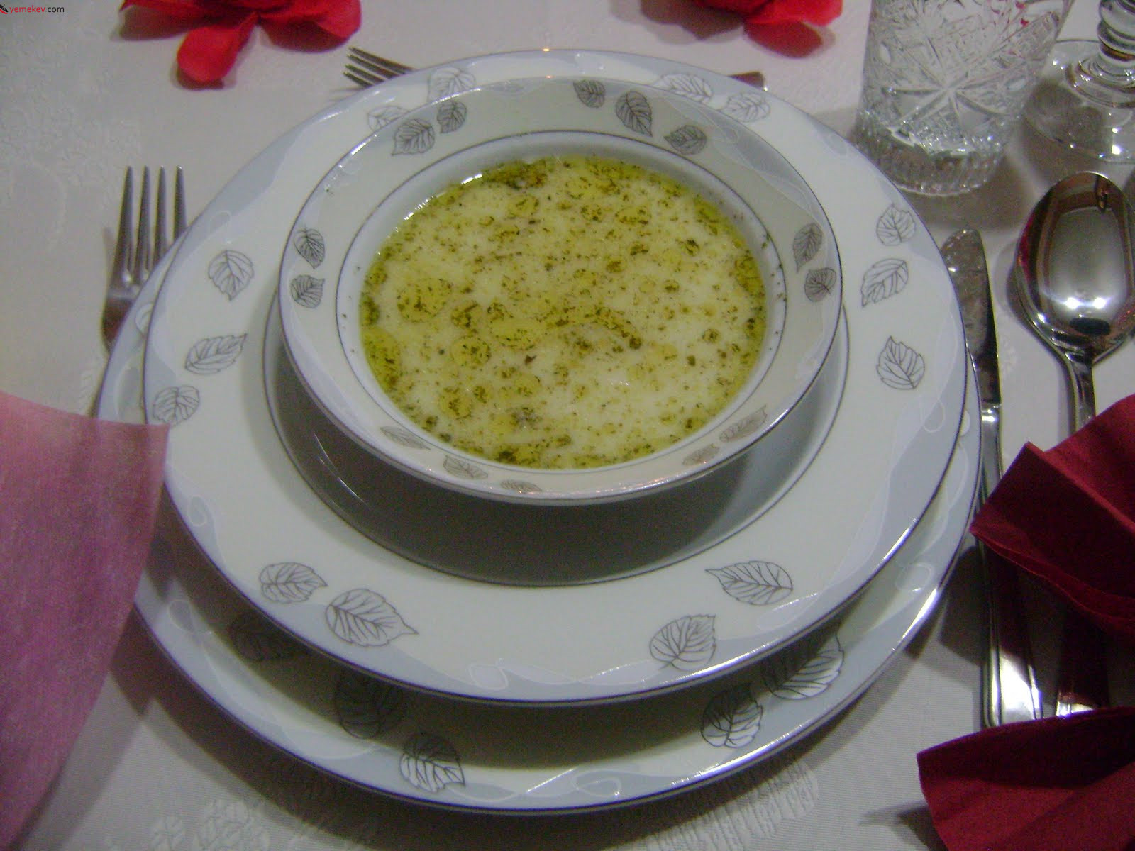 Şehriyeli Yoğurt Çorbası Tarifi - 1