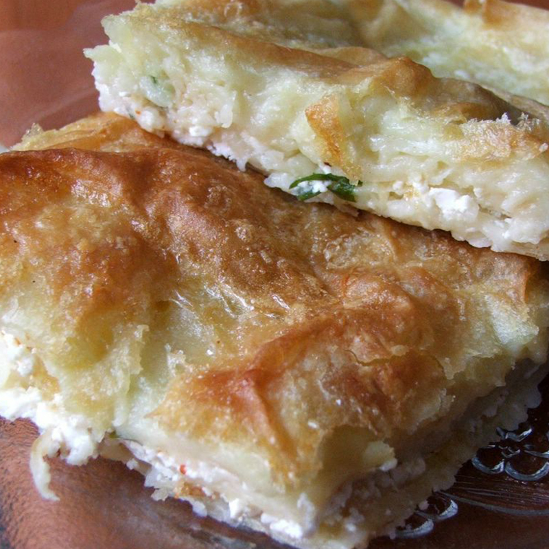 yoğurtlu sodalı börek