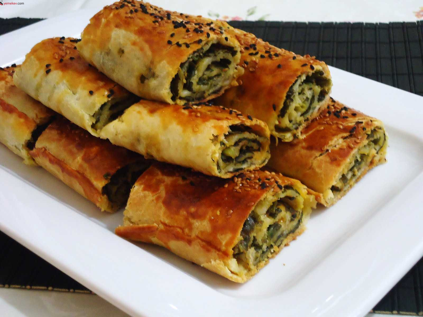 Mercimekli Börek Tarifi - 3