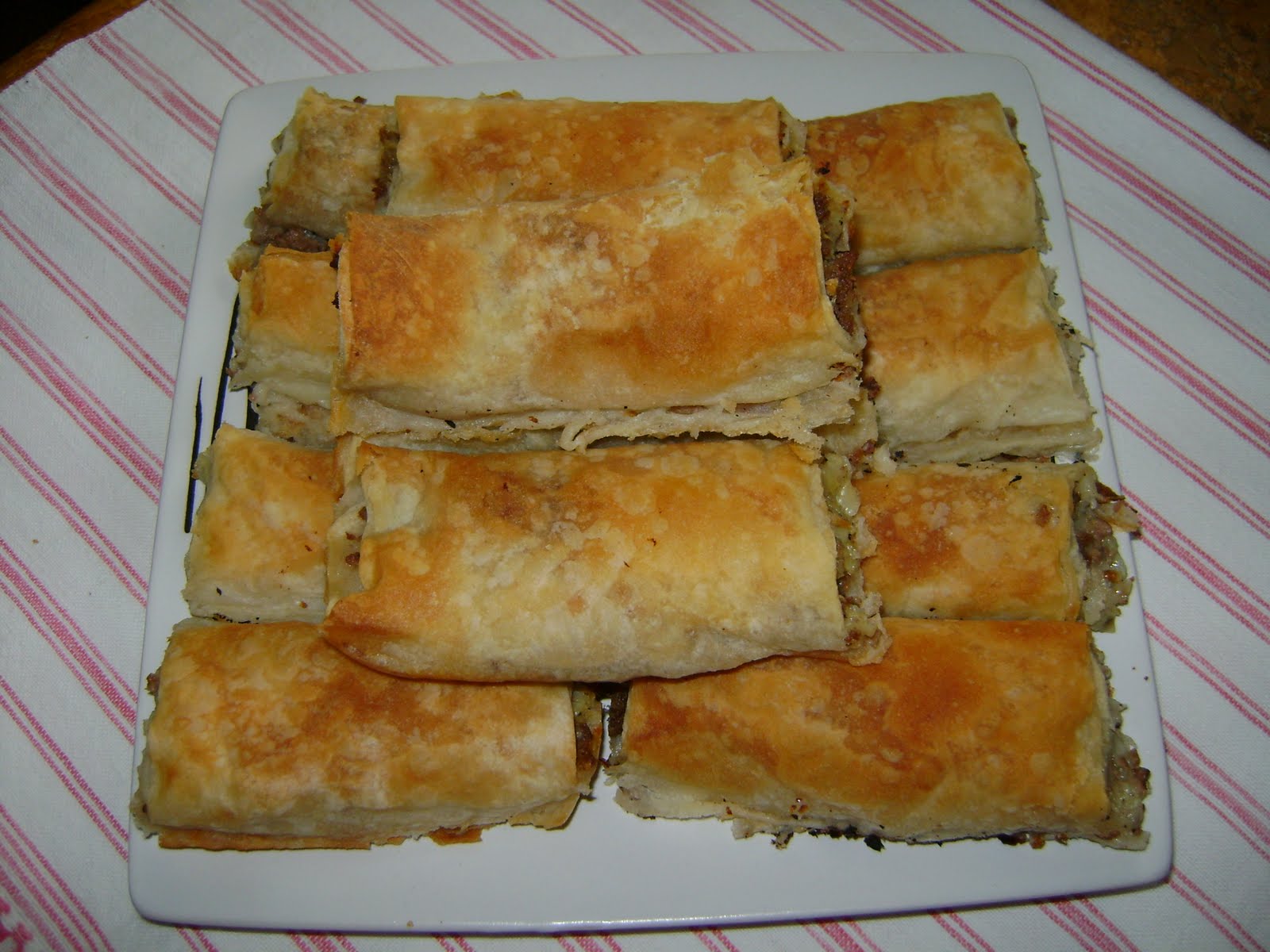 Kiymali Su Boregi Resimli Tarifi Ne Pisirsem