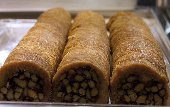 Baklava Yufkasından Kadayıf Sarma Tarifi - 1