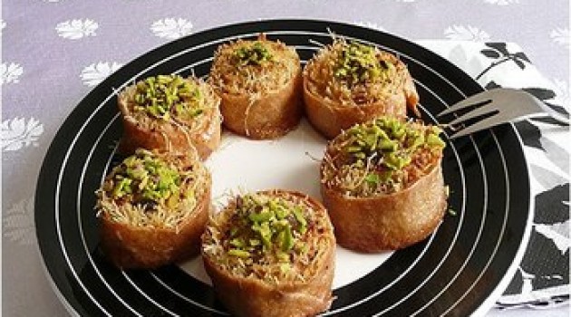 Baklava Yufkasından Kadayıf Sarma Tarifi - 5