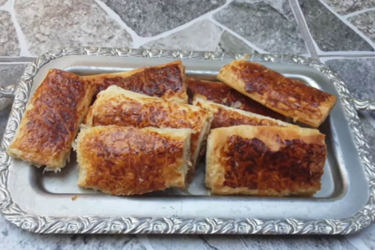 Baklavalık Yufkadan Çıtır Börek Tarifi - 1