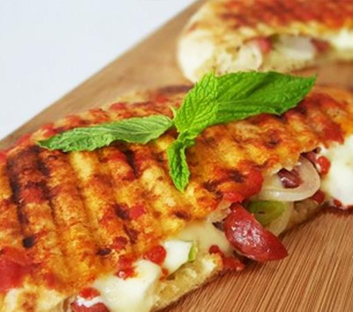 Bazlamadan Tost Pizza Tarifi - 2