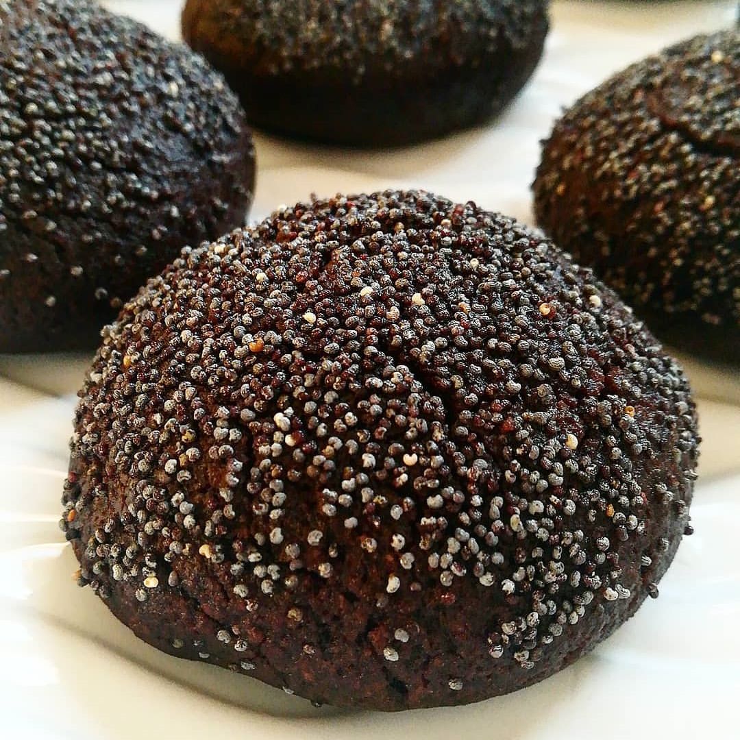 Beyaz Haşhaşlı Brownie Kurabiye Tarifi - 2