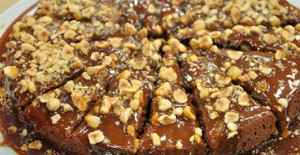 Karamelli Kremalı Kek Tarifi