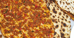 Bol Lezzetli Çıtır Lahmacun İçi Tarifi