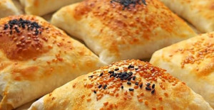 Nefis Patatesli Börek Tarifi