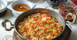 Soğanlı Menemen Tarifi