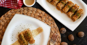 Tahinli Baklava Tarifi