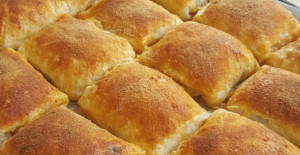 Kıymalı Poğaça Börek Tarifi