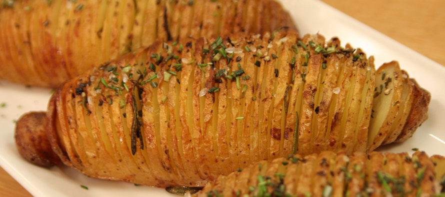 Fırında Kaşarlı Baharatlı Yelpaze Patates Tarifi - 2