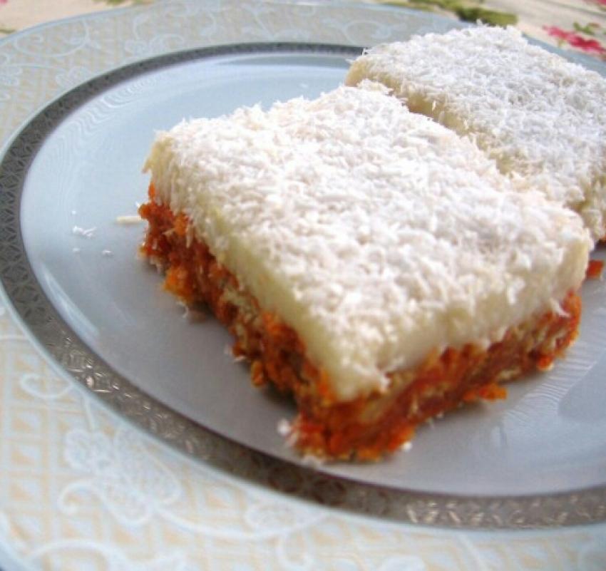 Havuçlu Bisküvili Yaş Pasta Tarifi - 1
