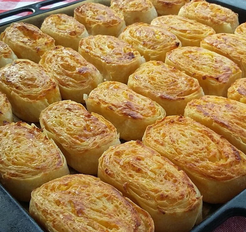 Patatesli Havuçlu Rulo Börek Tarifi - 2