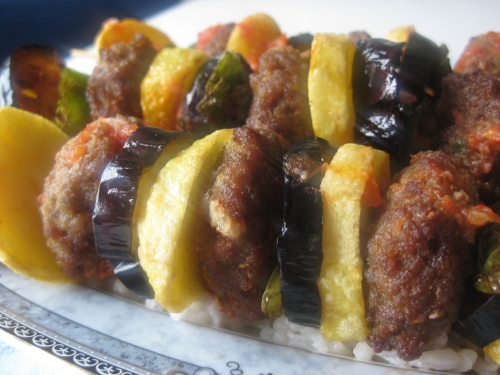 Şişte Köfteli Sebze Tarifi - 3