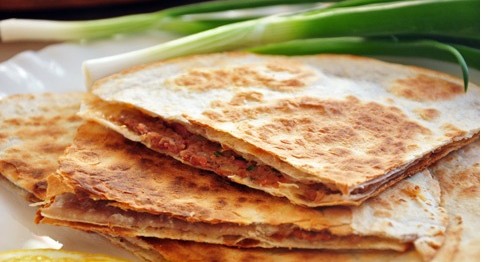 Kapalı Lahmacun Tarifi - 1