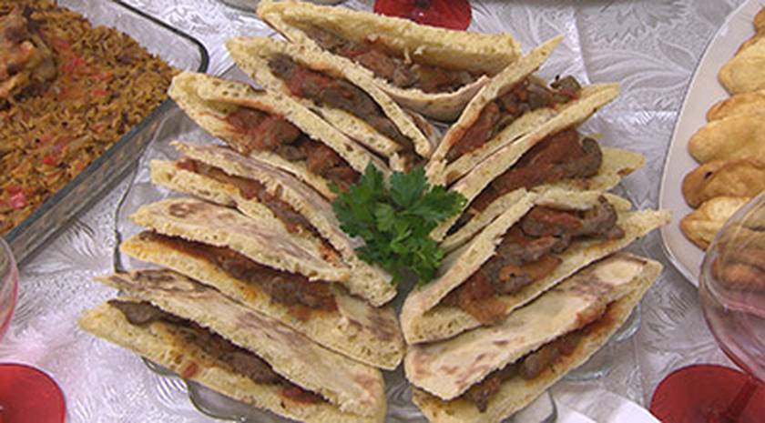 Kaşarlı Bazlama Kebabı Tarifi - 1