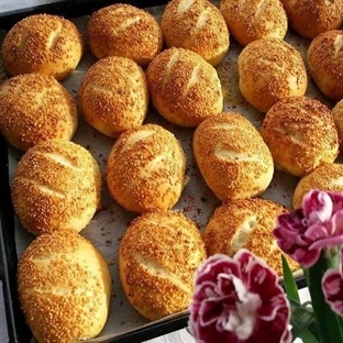 Kaşarlı Sucuklu Simit Poğaça Tarifi - 2