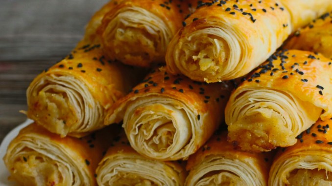 Kremalı Patatesli Çıtır Börek Tarifi - 3