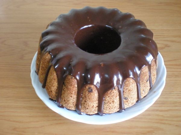 Kremalı Çikolata Soslu Kek Tarifi - 1