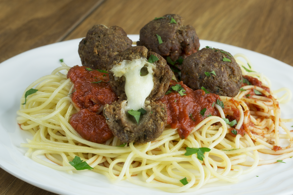 PATLICAN YATAĞINDA TOP KÖFTELİ SPAGETTİ - 6