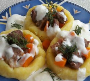 Patates Çanağında Garnitür Salata Tarifi - 3