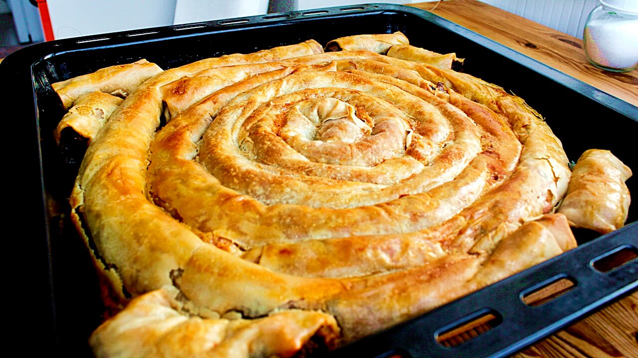 Patatesli El Açması Börek Tarifi - 4