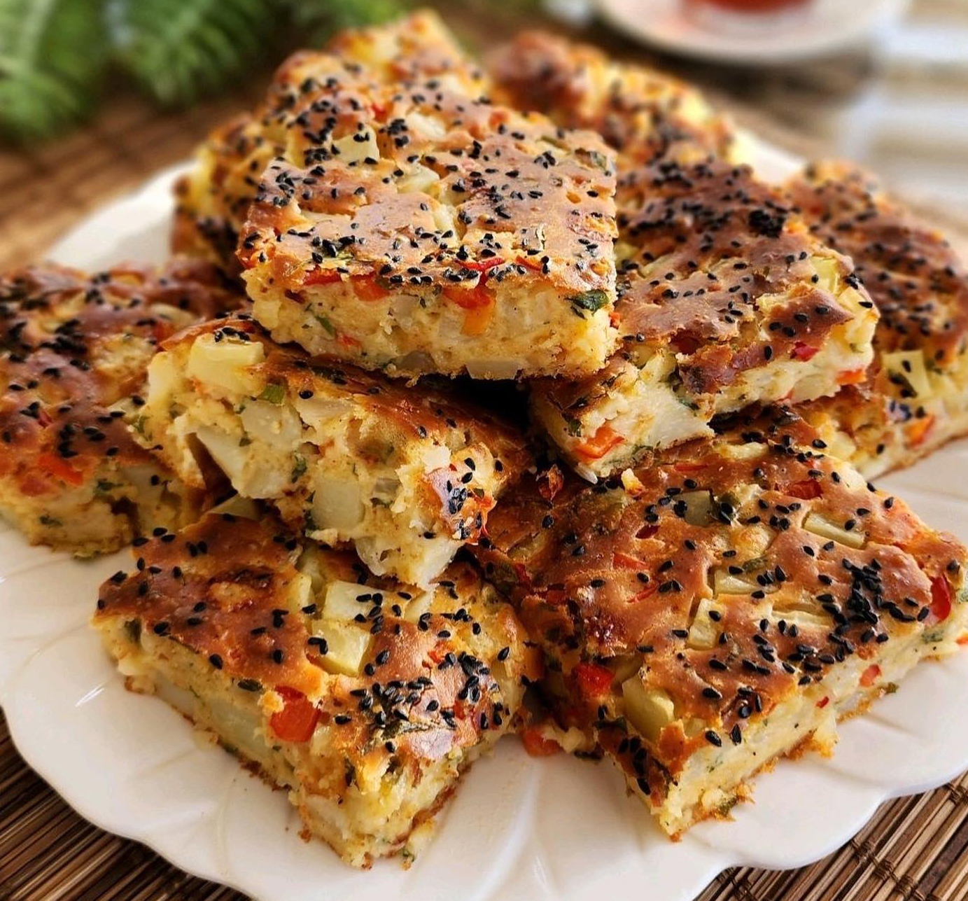 Börek Lezzetinde Patatesli Tuzlu Kek Tarifi - 3