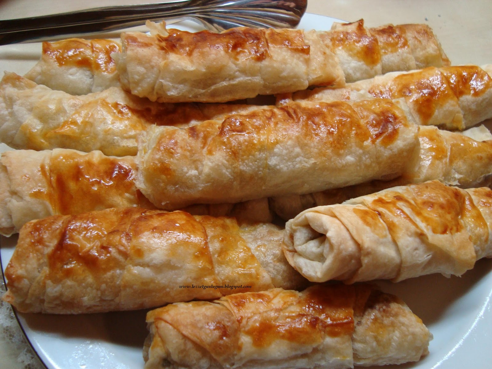 Patlıcanlı Börek Tarifi - 4
