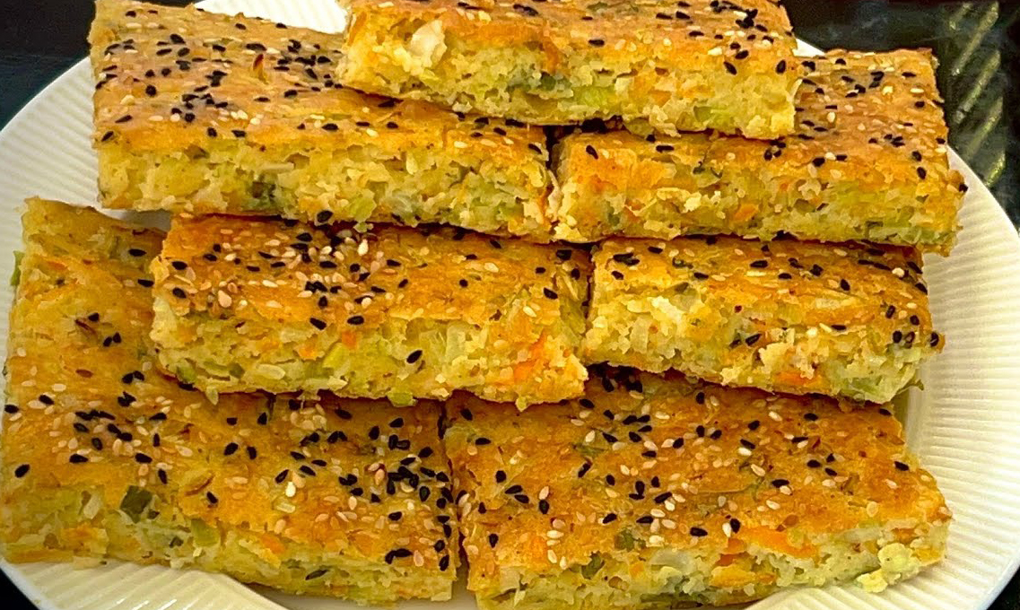 2 Su Bardağı Un İle 1 Tepsi Pırasalı Börek Tarifi - 1