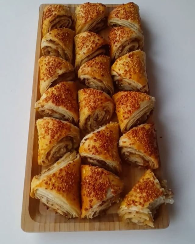 Tereyağlı Nişastalı Çıtır Börek Tarifi - 2