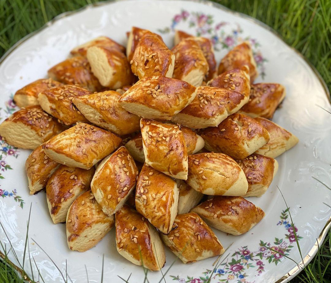 Uzun Süre Bayatlamayan Pratik Tuzlu Kurabiye Tarifi - 3