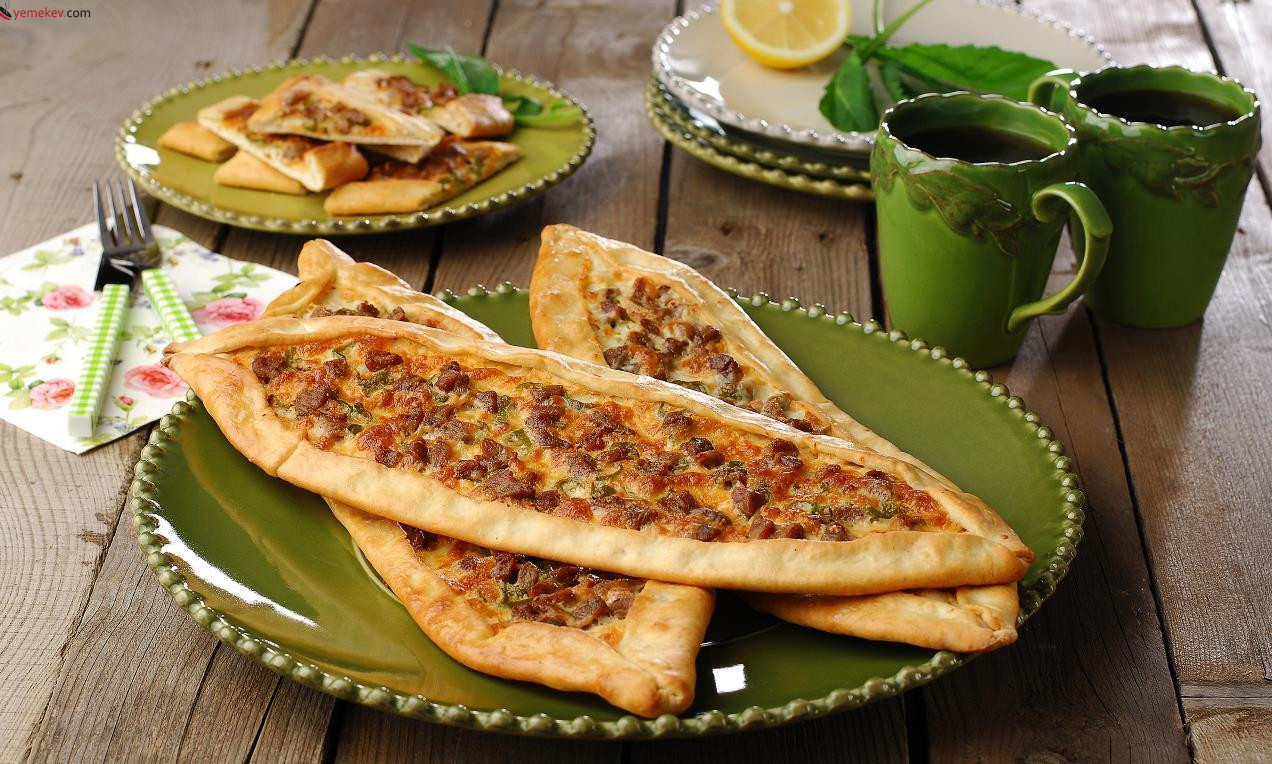 Kuşbaşılı Pide Tarifi - 1