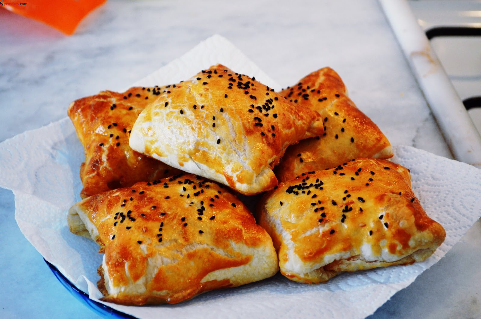 Tavuklu Börek Tarifi - 6