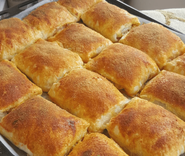 Kıymalı Poğaça Börek Tarifi - 1