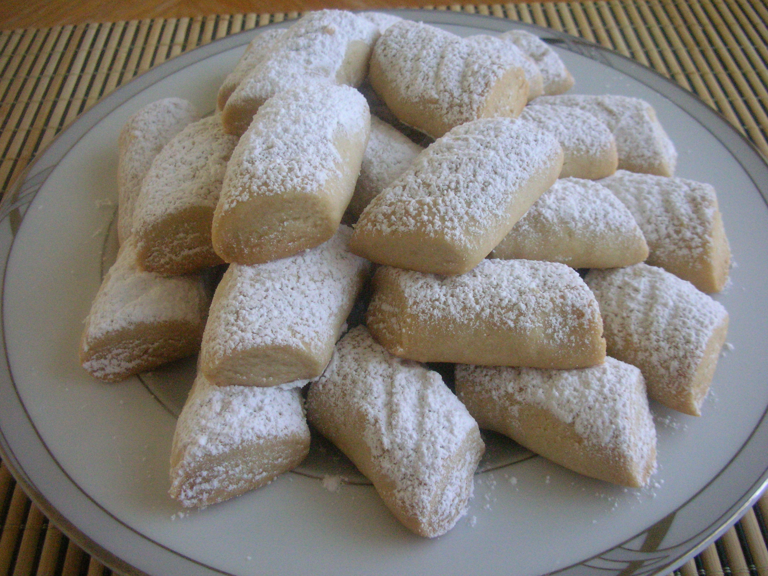 Üç Malzemeli Un Kurabiyesi Tarifi - 4