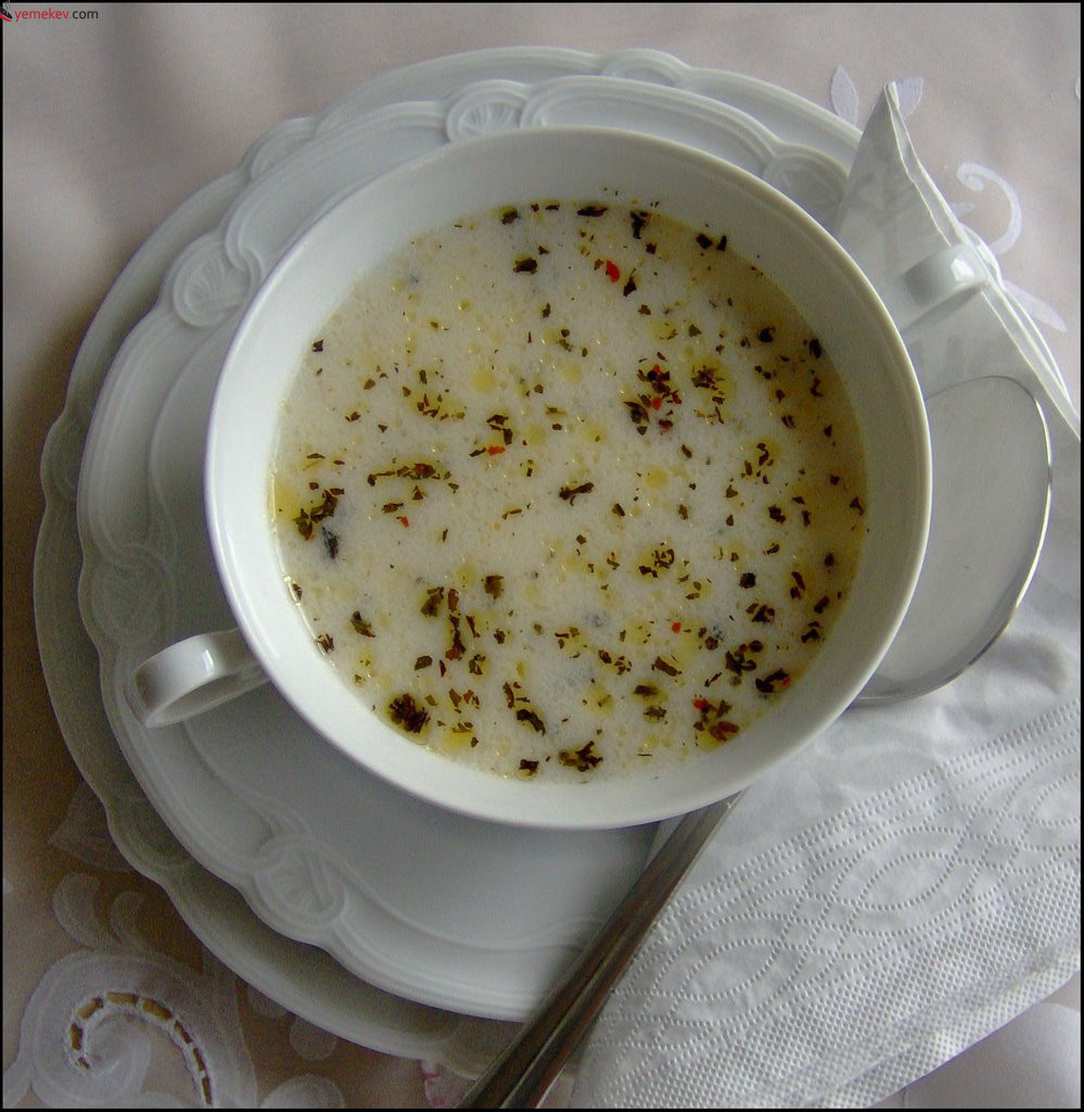 Evde yayla çorbası tarifi Evde yayla çorbası tarifi